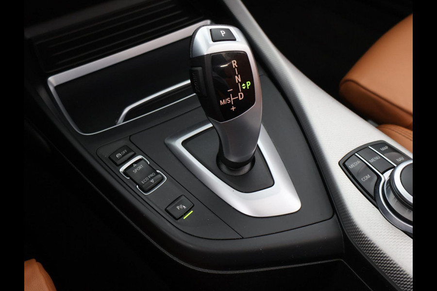 BMW 2 Serie Cabrio 218i AUT. M-SPORT HIGH EXECUTIVE + LEDER SPORTINTERIEUR | TREKHAAK