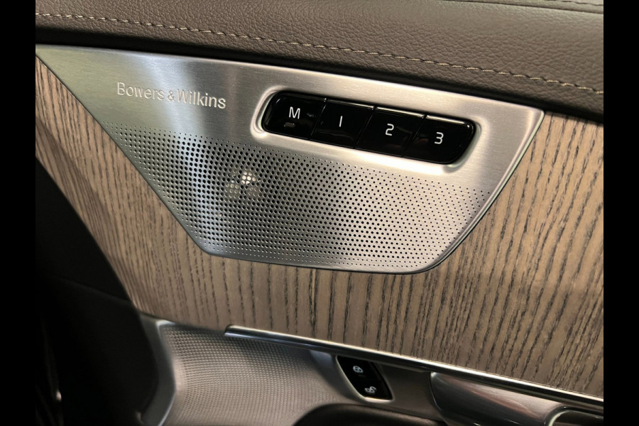 Volvo XC90 2.0 T8 Recharge AWD Ultimate Dark 7P LONG RANGE PANO/LUCHTV/B&W/STOELVENTILATIE/LEDER/H-UP/DAB/360CAM///
