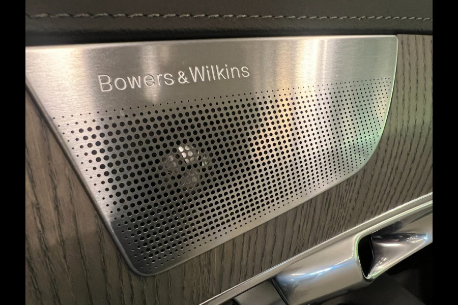 Volvo XC90 2.0 T8 Recharge AWD Ultimate Dark 7P LONG RANGE PANO/LUCHTV/B&W/STOELVENTILATIE/LEDER/H-UP/DAB/360CAM///