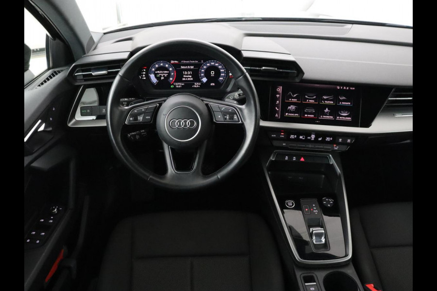 Audi A3 30 TFSI Pro Line | Carplay | Full LED | Climate control | Virtual Cockpit | Parkeerhulp | Cruise control | DAB | Bluetooth