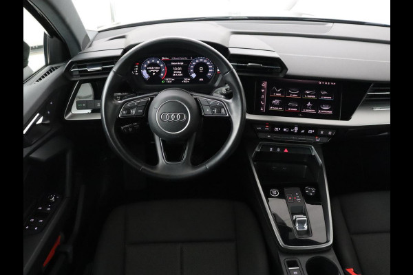 Audi A3 30 TFSI Pro Line | Carplay | Full LED | Climate control | Virtual Cockpit | Parkeerhulp | Cruise control | DAB | Bluetooth
