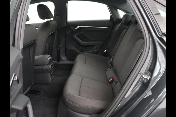 Audi A3 30 TFSI Pro Line | Carplay | Full LED | Climate control | Virtual Cockpit | Parkeerhulp | Cruise control | DAB | Bluetooth