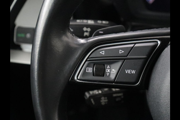 Audi A3 30 TFSI Pro Line | Carplay | Full LED | Climate control | Virtual Cockpit | Parkeerhulp | Cruise control | DAB | Bluetooth