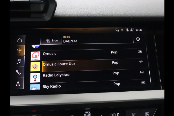 Audi A3 30 TFSI Pro Line | Carplay | Full LED | Climate control | Virtual Cockpit | Parkeerhulp | Cruise control | DAB | Bluetooth