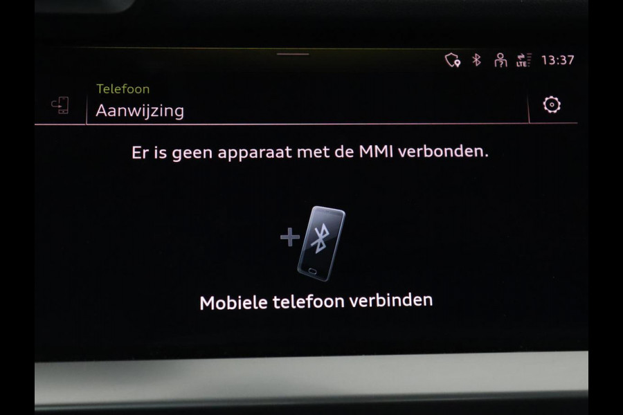 Audi A3 30 TFSI Pro Line | Carplay | Full LED | Climate control | Virtual Cockpit | Parkeerhulp | Cruise control | DAB | Bluetooth