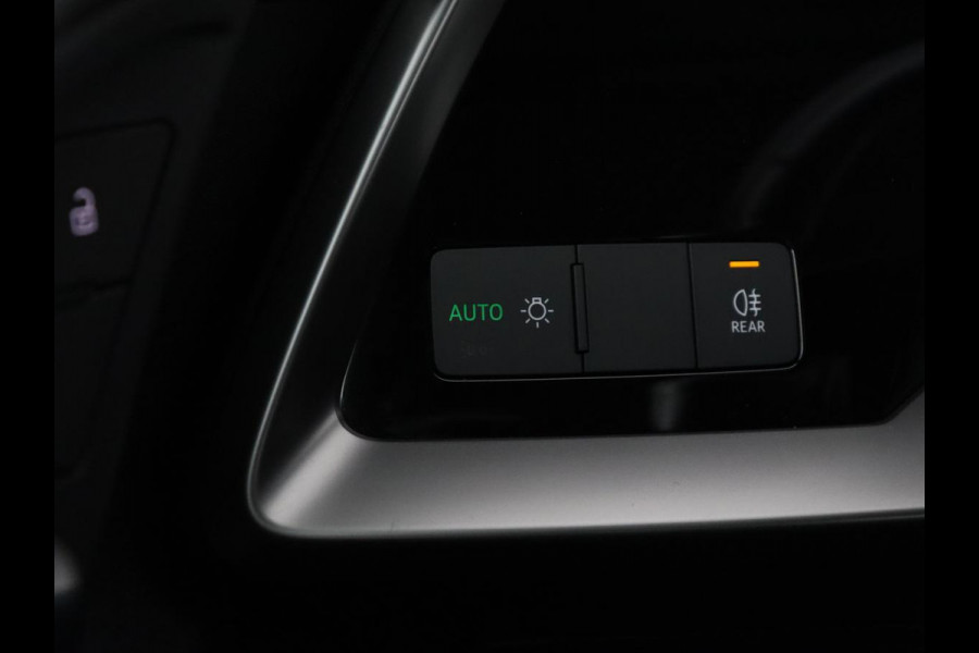 Audi A3 30 TFSI Pro Line | Carplay | Full LED | Climate control | Virtual Cockpit | Parkeerhulp | Cruise control | DAB | Bluetooth