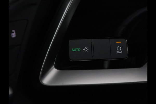 Audi A3 30 TFSI Pro Line | Carplay | Full LED | Climate control | Virtual Cockpit | Parkeerhulp | Cruise control | DAB | Bluetooth