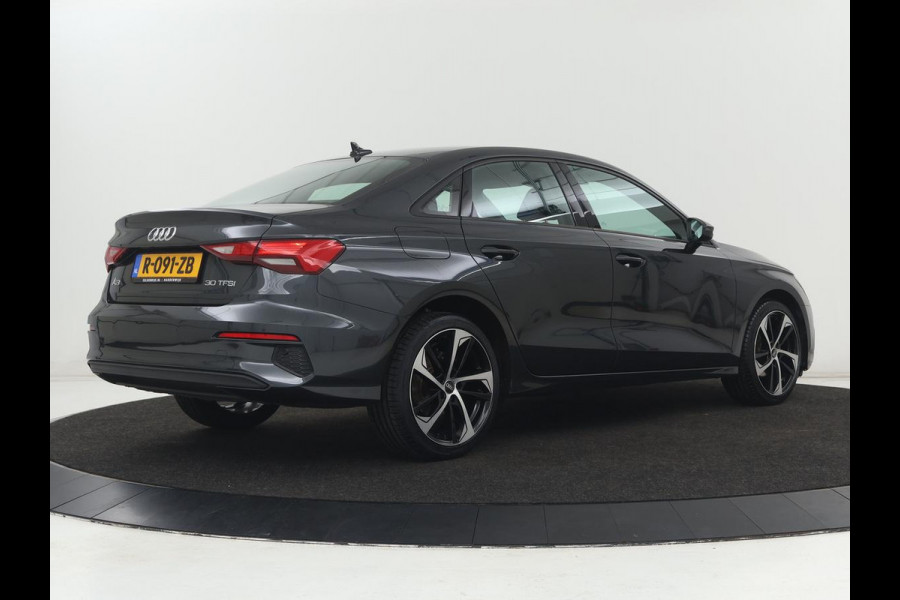 Audi A3 30 TFSI Pro Line | Carplay | Full LED | Climate control | Virtual Cockpit | Parkeerhulp | Cruise control | DAB | Bluetooth
