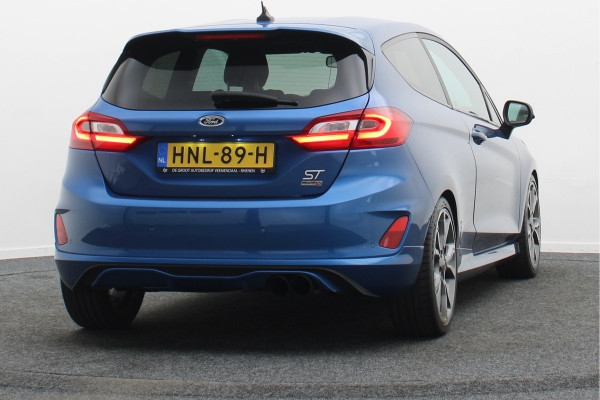 Ford Fiesta 1.5 ST Recaro Schaalstoelen, Carbon, Airco, Cruise, Apple Carplay, Winterpakket