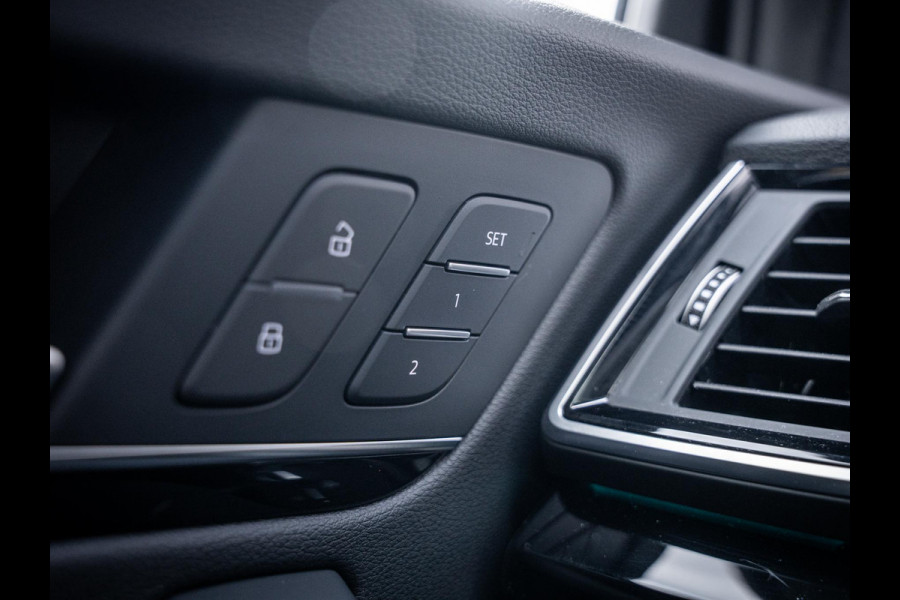 Audi Q5 55 TFSI e S edition Competition - S-Line l Vol opties! l Luchtv. l Pano l Trekh.