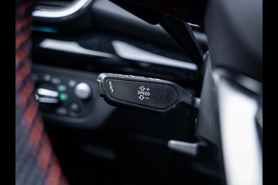 Audi Q5 55 TFSI e S edition Competition - S-Line l Vol opties! l Luchtv. l Pano l Trekh.