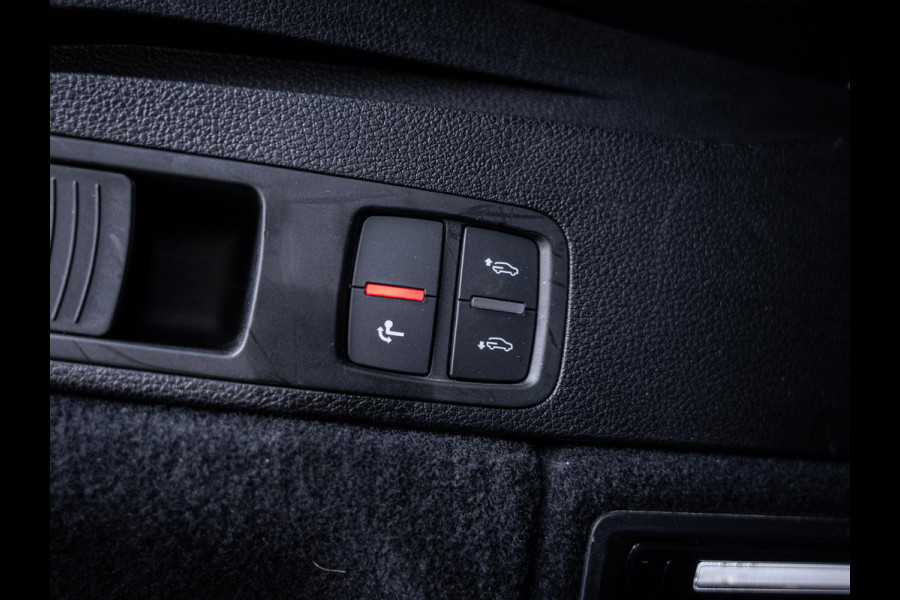 Audi Q5 55 TFSI e S edition Competition - S-Line l Vol opties! l Luchtv. l Pano l Trekh.