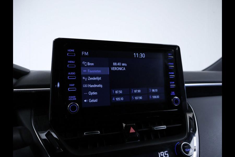 Toyota Corolla Touring Sports 1.8 Hybrid Business Plus Sport (APPLE CARPLAY,NAVI,CAMERA,STOELVERWARMING,CRUISE,GETINT,LM VELGEN)