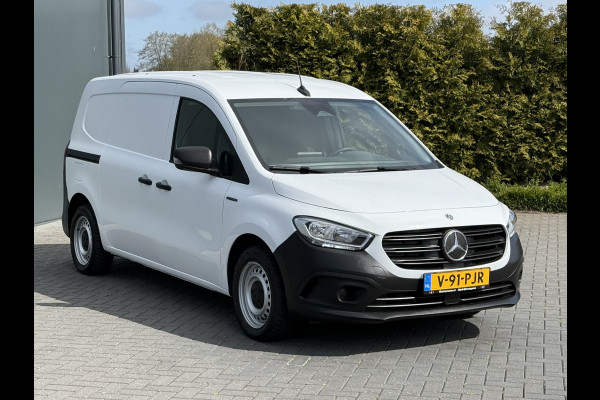 Mercedes-Benz eCitan 51 kWh / L2H1 / TREKHAAK / 3-ZITS /**7.445 KM!!** / CAMERA / CRUISE / ECC / CARPLAY