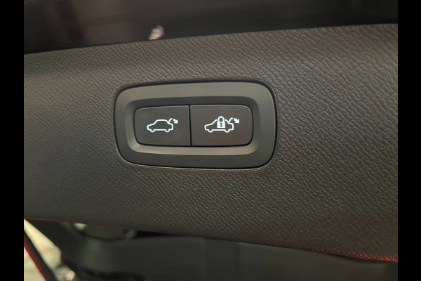 Volvo XC90 2.0 T8 Recharge AWD Ultimate Dark 7P LONG RANGE PANO/LUCHTV/B&W/STOELVENTILATIE/LEDER/H-UP/DAB/360CAM///