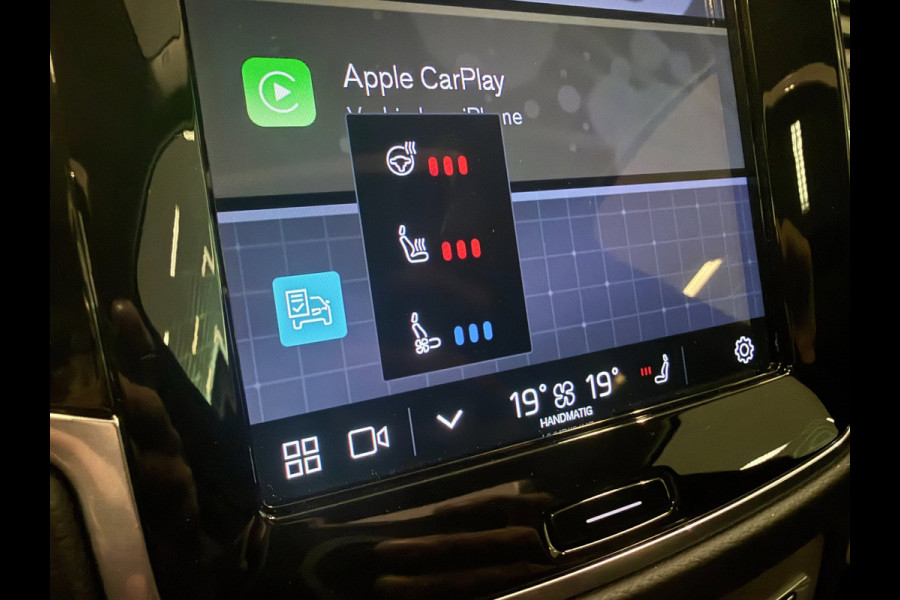 Volvo XC90 2.0 T8 Recharge AWD Ultimate Dark 7P LONG RANGE PANO/LUCHTV/B&W/STOELVENTILATIE/LEDER/H-UP/DAB/360CAM///