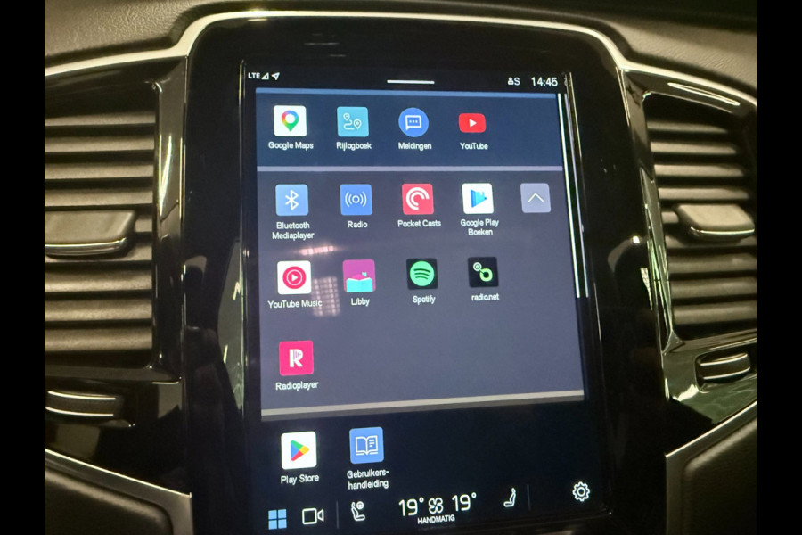 Volvo XC90 2.0 T8 Recharge AWD Ultimate Dark 7P LONG RANGE PANO/LUCHTV/B&W/STOELVENTILATIE/LEDER/H-UP/DAB/360CAM///