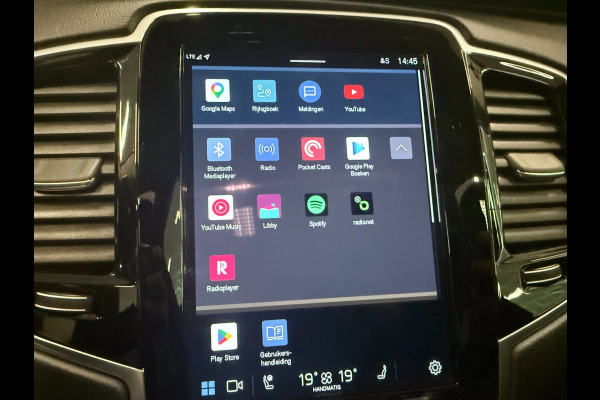 Volvo XC90 2.0 T8 Recharge AWD Ultimate Dark 7P LONG RANGE PANO/LUCHTV/B&W/STOELVENTILATIE/LEDER/H-UP/DAB/360CAM///