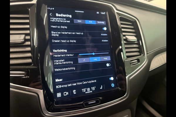 Volvo XC90 2.0 T8 Recharge AWD Ultimate Dark 7P LONG RANGE PANO/LUCHTV/B&W/STOELVENTILATIE/LEDER/H-UP/DAB/360CAM///