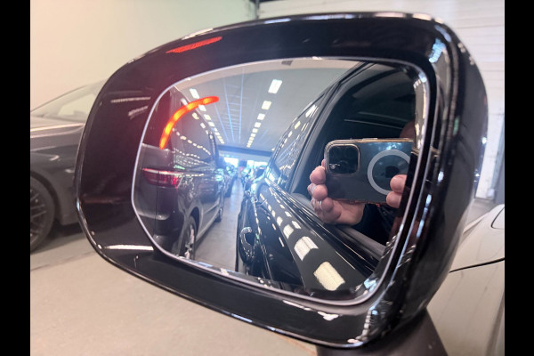 Volvo XC90 2.0 T8 Recharge AWD Ultimate Dark 7P LONG RANGE PANO/LUCHTV/B&W/STOELVENTILATIE/LEDER/H-UP/DAB/360CAM///