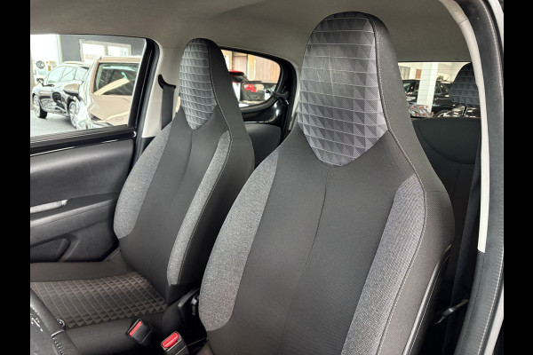 Peugeot 108 1.0 e-VTi Allure 5-drs. KEYLESS/CAMERA/CLIMA/CARPLAY/LIMITER