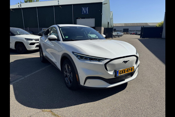 Ford Mustang Mach-E Extended RWD 98 kWh 94% SOH | DEALER ONDERHOUDEN | LEDER | ELEKTRISCHE ACHTERKLEP| BANG & OLUFSEN AUDIO| STOEL + STUURVERWARMING| 360 CAMERA|