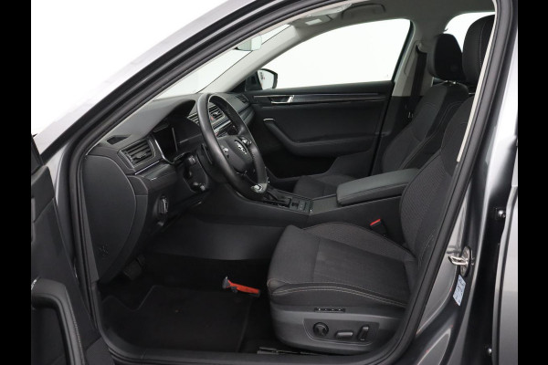 Škoda Superb 1.4 TSI iV Business Edition Plus | SOH 90,1% | Trekhaak | Stoelverwarming | Adaptive cruise | Carplay | Camera | Achterbankverwarming | Navigatie | Keyless | Side Assist | Full LED | PHEV | Plug In