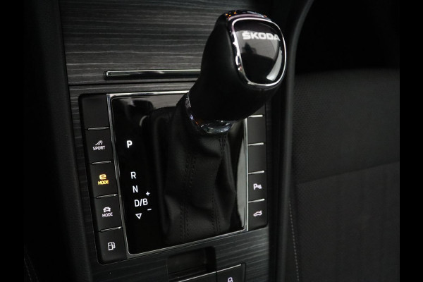 Škoda Superb 1.4 TSI iV Business Edition Plus | SOH 90,1% | Trekhaak | Stoelverwarming | Adaptive cruise | Carplay | Camera | Achterbankverwarming | Navigatie | Keyless | Side Assist | Full LED | PHEV | Plug In