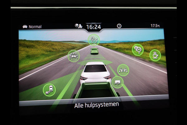 Škoda Superb 1.4 TSI iV Business Edition Plus | SOH 90,1% | Trekhaak | Stoelverwarming | Adaptive cruise | Carplay | Camera | Achterbankverwarming | Navigatie | Keyless | Side Assist | Full LED | PHEV | Plug In
