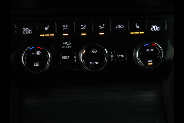 Škoda Superb 1.4 TSI iV Business Edition Plus | SOH 90,1% | Trekhaak | Stoelverwarming | Adaptive cruise | Carplay | Camera | Achterbankverwarming | Navigatie | Keyless | Side Assist | Full LED | PHEV | Plug In