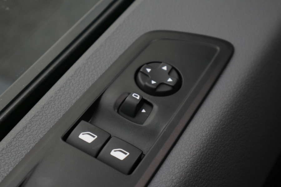 Peugeot Expert 2.0 BlueHDI 145 L3H1 Long Premium 3-zits, Apple Carplay, Cruise, Airco, PDC