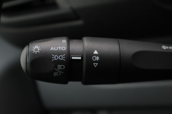 Peugeot Expert 2.0 BlueHDI 145 L3H1 Long Premium 3-zits, Apple Carplay, Cruise, Airco, PDC