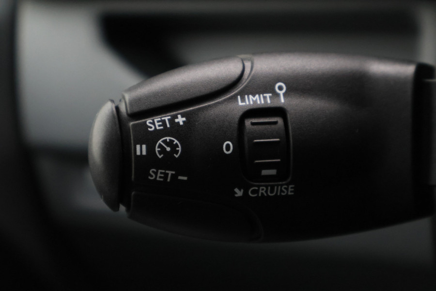 Peugeot Expert 2.0 BlueHDI 145 L3H1 Long Premium 3-zits, Apple Carplay, Cruise, Airco, PDC