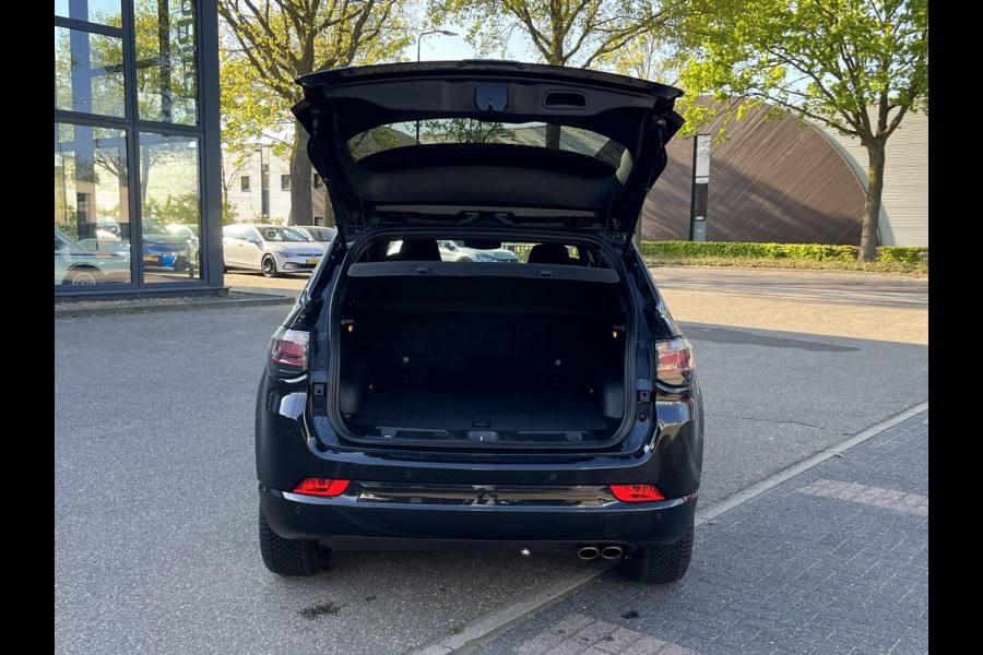 Jeep Compass 4xe 240 Plug-in Hybrid Electric 80th Anniversary Jeep Compass 4Xe | PHEV | ADAPTIVE CROUSE CONTROL | APPLE CARPLAY | STOEL+STUURWIEL VERWARMING | ACHTERUIT RIJ CAMERA |