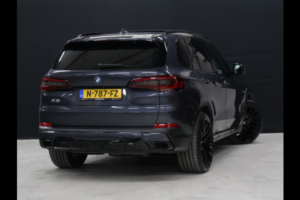 BMW X5 xDrive45e High Executive [SCHUIFKANTELDAK, APPLE CARPLAY, HEAD-UP, LUCHTVERING, MEMORY SEATS, 360 CAMERA, STOELVERWARMING, DRAADLOOS LADEN, VERWARMDE/GEKOELDE BEKERHOUDERS, ADAPTIVE CRUISE, NIEUWSTAAT]