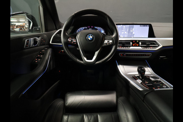 BMW X5 xDrive45e High Executive [SCHUIFKANTELDAK, APPLE CARPLAY, HEAD-UP, LUCHTVERING, MEMORY SEATS, 360 CAMERA, STOELVERWARMING, DRAADLOOS LADEN, VERWARMDE/GEKOELDE BEKERHOUDERS, ADAPTIVE CRUISE, NIEUWSTAAT]