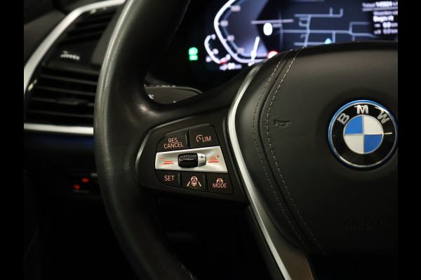 BMW X5 xDrive45e High Executive [SCHUIFKANTELDAK, APPLE CARPLAY, HEAD-UP, LUCHTVERING, MEMORY SEATS, 360 CAMERA, STOELVERWARMING, DRAADLOOS LADEN, VERWARMDE/GEKOELDE BEKERHOUDERS, ADAPTIVE CRUISE, NIEUWSTAAT]