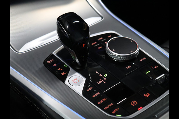 BMW X5 xDrive45e High Executive [SCHUIFKANTELDAK, APPLE CARPLAY, HEAD-UP, LUCHTVERING, MEMORY SEATS, 360 CAMERA, STOELVERWARMING, DRAADLOOS LADEN, VERWARMDE/GEKOELDE BEKERHOUDERS, ADAPTIVE CRUISE, NIEUWSTAAT]