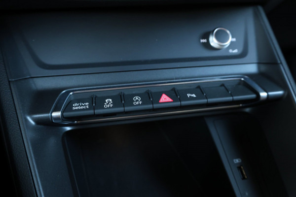 Audi Q3 Sportback 40 TFSI quattro S Edition 190+PK 3x S-LINE/LED/VIRTUAL/PANO/HALF LEDER+S.VERWARMING/20" LMV/ECC/12 MND GARANTIE!