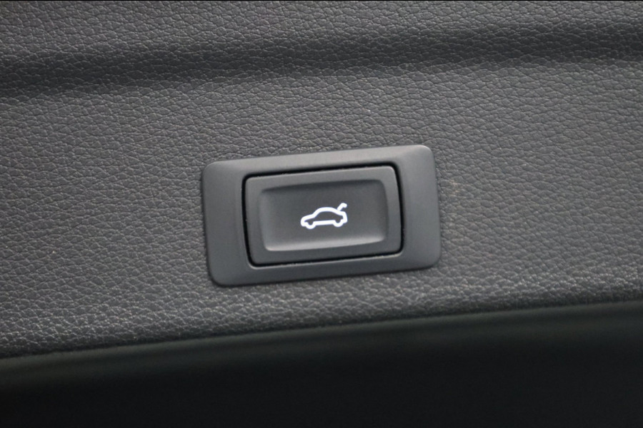 Audi Q3 Sportback 40 TFSI quattro S Edition 190+PK 3x S-LINE/LED/VIRTUAL/PANO/HALF LEDER+S.VERWARMING/20" LMV/ECC/12 MND GARANTIE!