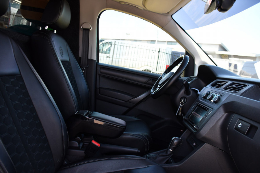 Volkswagen Caddy 2.0 TDI L1H1 PB Edition Adaptieve Cruise, Carplay, LED, Leder, 185pk, Sensoren, Multimedia, Automaat, Trekhaak, Voorruit verwarming, Uniek!