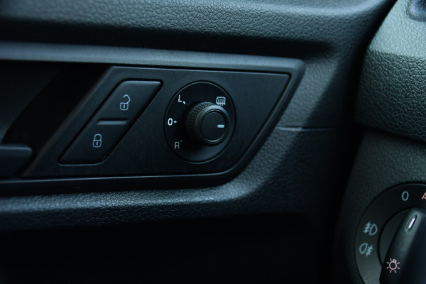 Volkswagen Caddy 2.0 TDI L1H1 PB Edition Adaptieve Cruise, Carplay, LED, Leder, 185pk, Sensoren, Multimedia, Automaat, Trekhaak, Voorruit verwarming, Uniek!