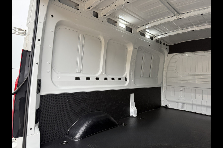 Maxus eDeliver 9 89kWh Nieuw Elektrisch 89kWh 328km WLTP L3H2 204PK ACC Stoelverwarming Snelladen LED Airco BPM Vrij