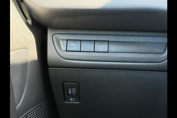 Peugeot 208 1.2 PureTech Signature / LAGE KM / NAP / CARPLAY