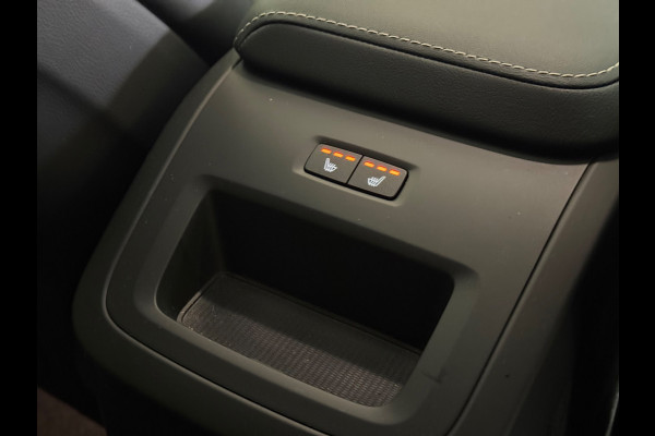 Volvo XC60 2.0 Recharge T6 AWD Inscription | Pano | Stuur/Stoelverwarming | Camera | Led | Trekhaak