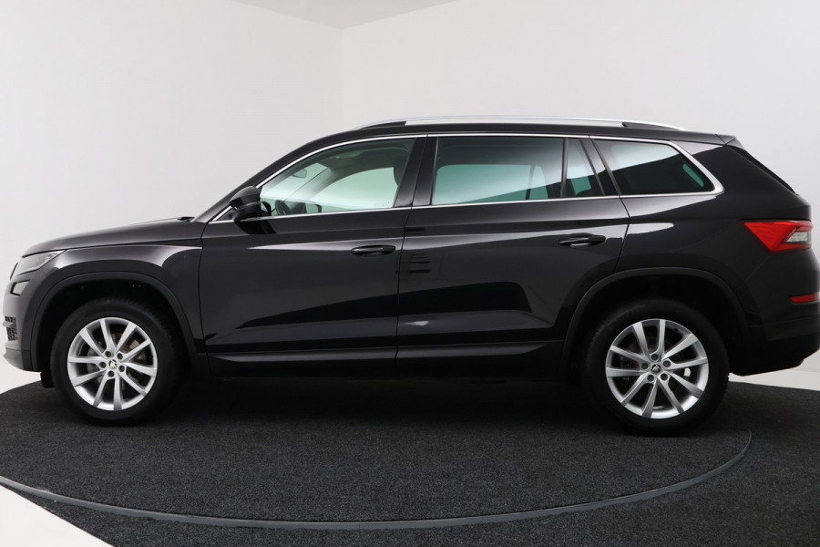 Škoda Kodiaq 1.5 TSI Business Edition (STOELVERWARMING, CAMERA, NAVIGATIE CARPLAY, CRUISE CONTROL ADAPTIEF, PARKEERSENSOREN)