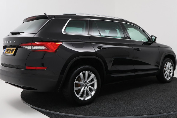 Škoda Kodiaq 1.5 TSI Business Edition (STOELVERWARMING, CAMERA, NAVIGATIE CARPLAY, CRUISE CONTROL ADAPTIEF, PARKEERSENSOREN)