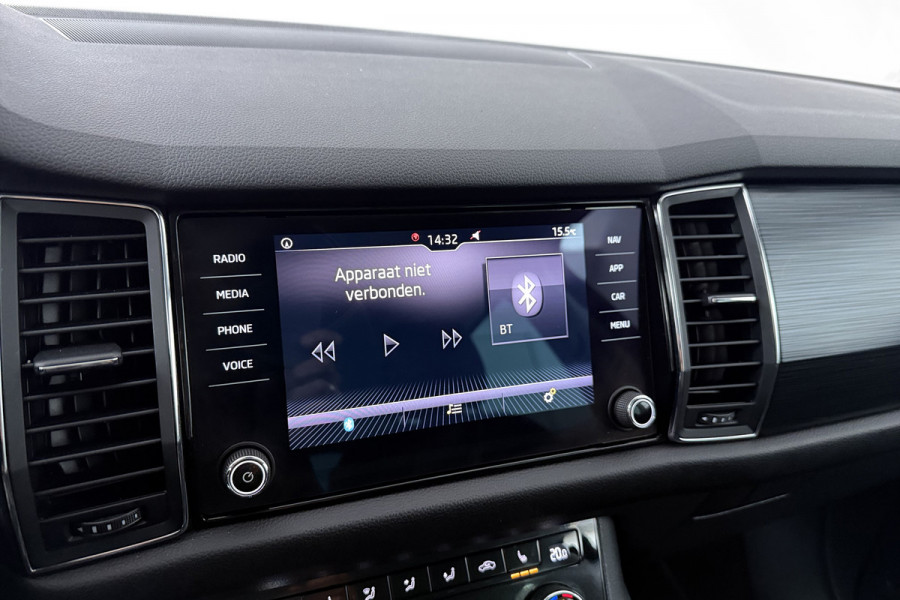 Škoda Kodiaq 1.5 TSI Business Edition (STOELVERWARMING, CAMERA, NAVIGATIE CARPLAY, CRUISE CONTROL ADAPTIEF, PARKEERSENSOREN)