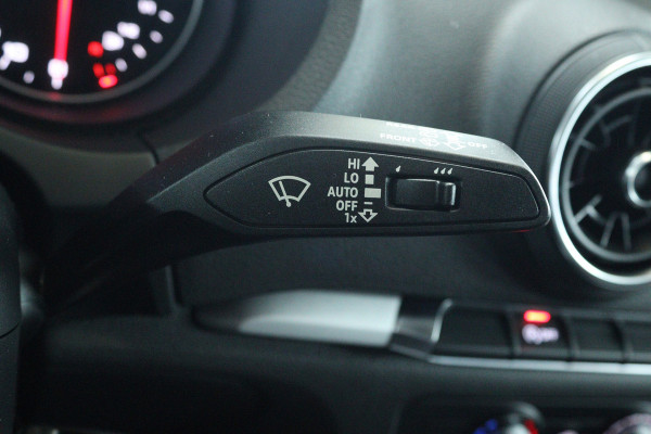 Audi A3 Sportback 30 TFSI (PARKEERSENSOREN, MULTIMEDIA, BLUETOOTH)