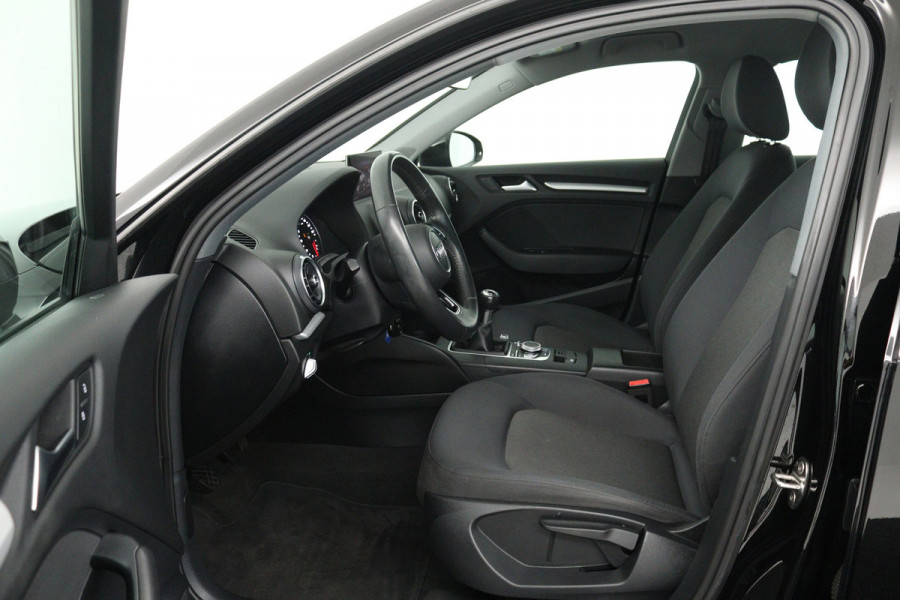 Audi A3 Sportback 30 TFSI (PARKEERSENSOREN, MULTIMEDIA, BLUETOOTH)